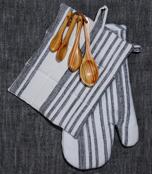 Baking Gift Set: Oven Mitt, Pot Holder & Mini Wooden Spoons